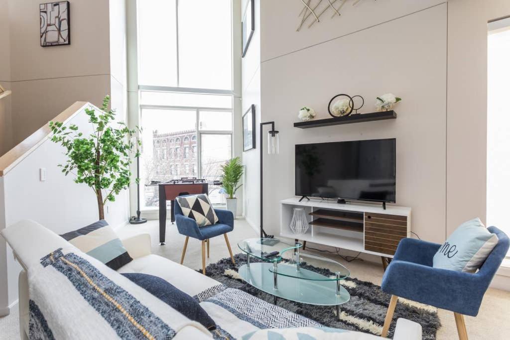 Upscale 3Br Penthouse By Cozysuites Indianapolis Exterior foto