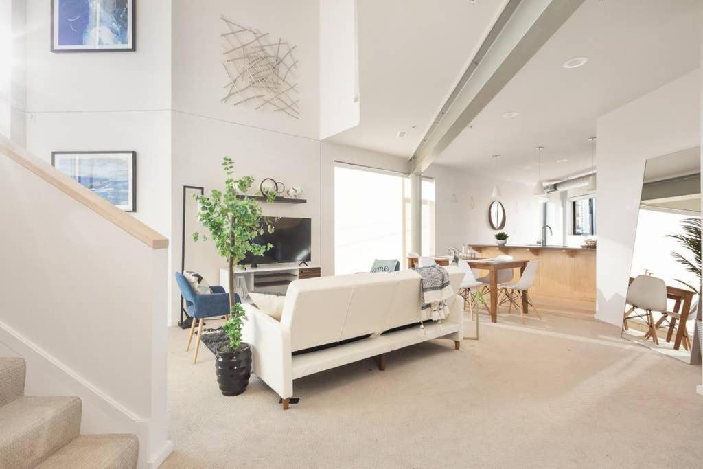 Upscale 3Br Penthouse By Cozysuites Indianapolis Exterior foto
