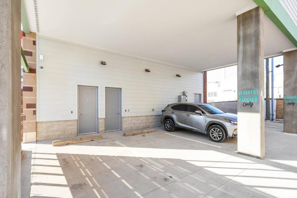Upscale 3Br Penthouse By Cozysuites Indianapolis Exterior foto
