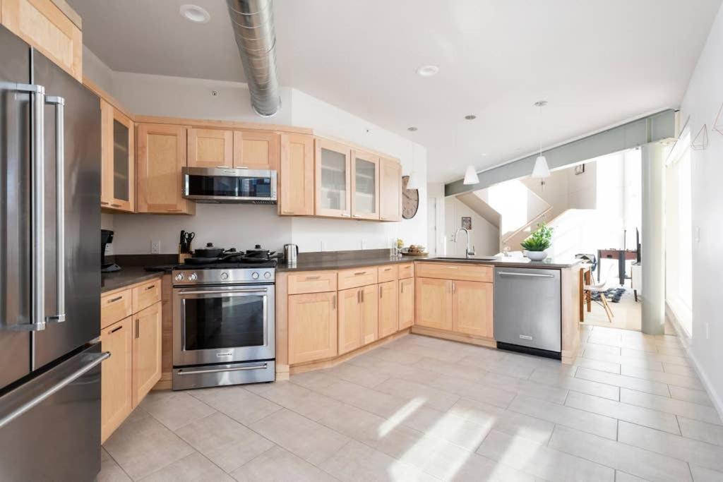 Upscale 3Br Penthouse By Cozysuites Indianapolis Exterior foto